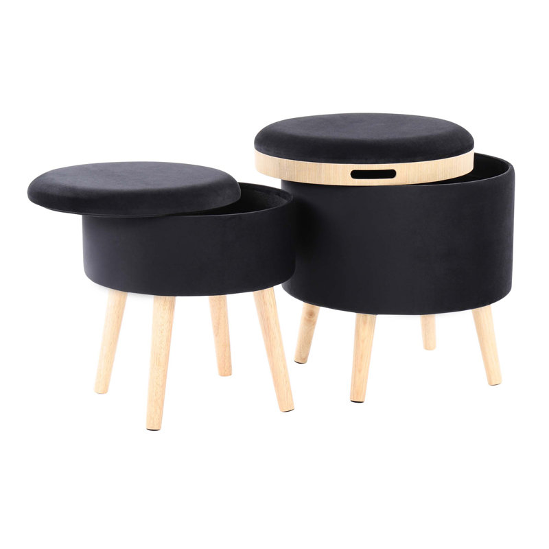 Repose-pieds contemporain en velours avec tabouret assorti et pieds en bois, parfait pour la vie moderne et un rangement supplémentaire.