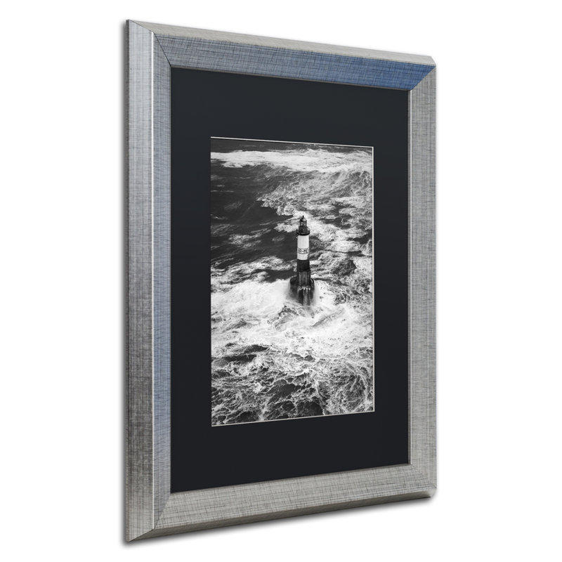 Hockman, «Armen Lighthouse Against Ruzica», reproduction de photo encadrée, Noir, H 20 po x l 16 po x P 0,5 po, Cadre argenté