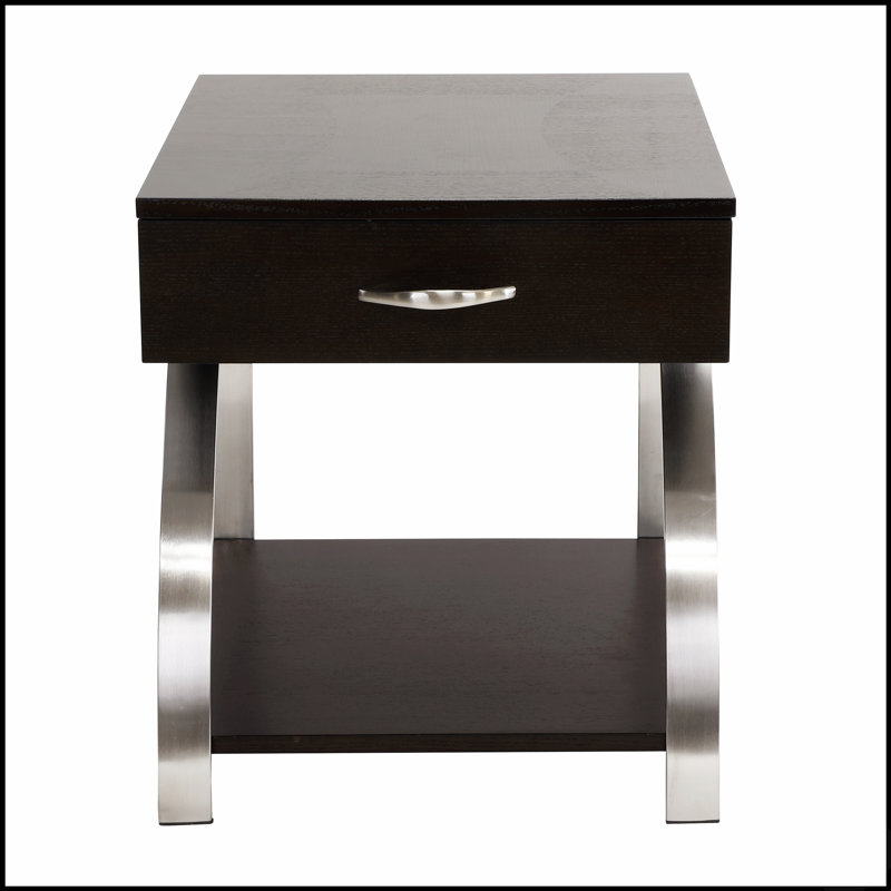 Table d'appoint moderne pour salon avec tiroir et étagère inférieure, en bois expresso et métal chromé, style unique.