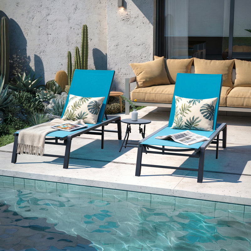 Aluminum Free-Assemble Outside Anti-Rust Pool Lounge Chairs, Outdoor Chaise Lounge Set, Lay Flat Sun Loungers for Tanning Poolside Yard Patio Deck Lounge Chairs, Table Included