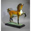 Cheval sur base en marbre