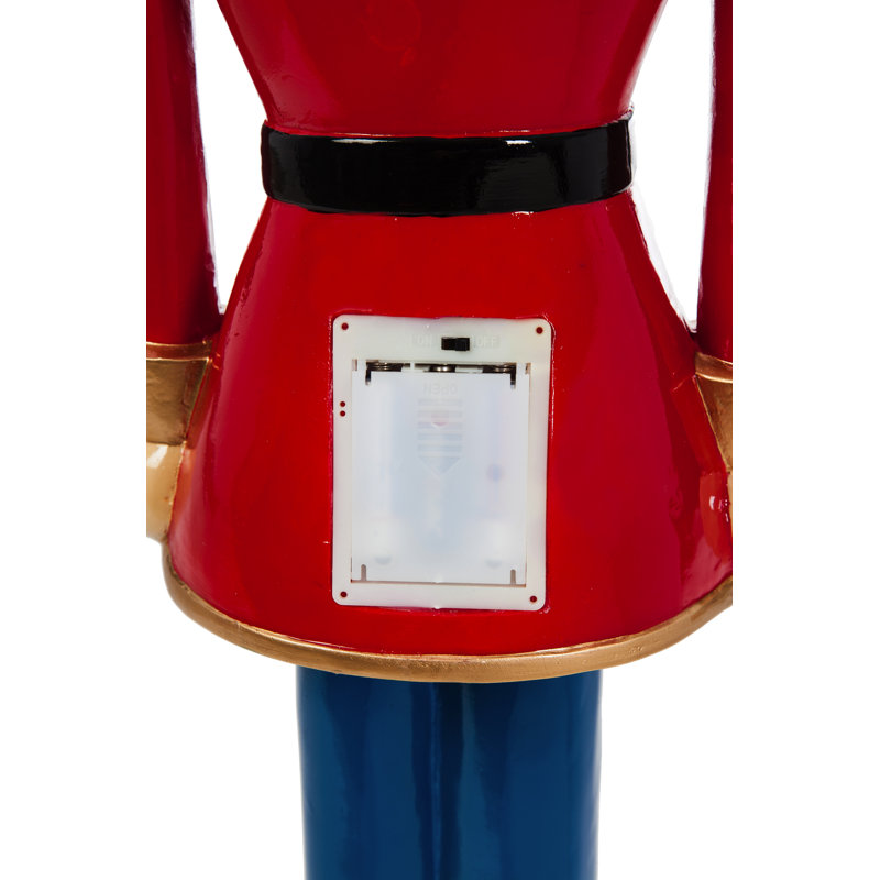 Figurine surdimensionnée de casse-noisettes