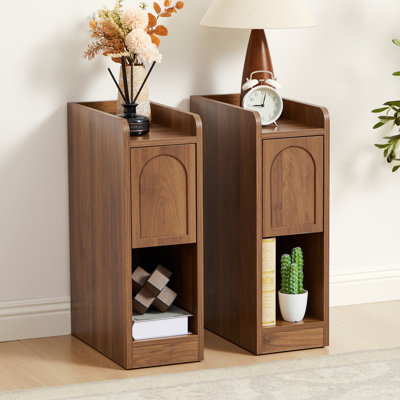 Table de bout étroite avec rangement