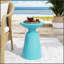 Table de bout d'extérieur en métal durable avec un design moderne et une finition résistante aux intempéries, pour le patio ou le jardin-1943298315