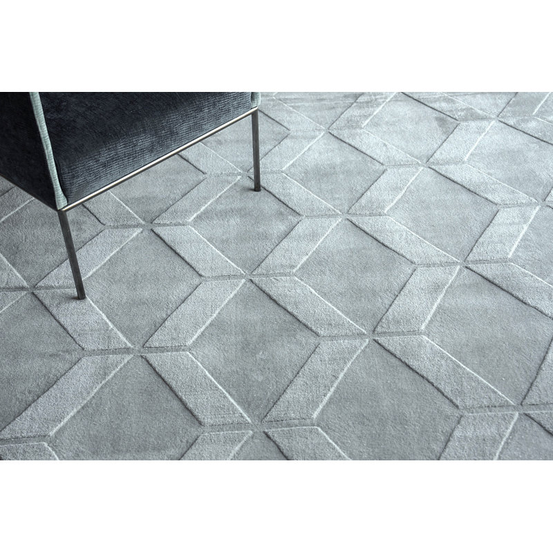 Brunello Geometric Area Rug in Light Silver, Rectangle 4' x 6'