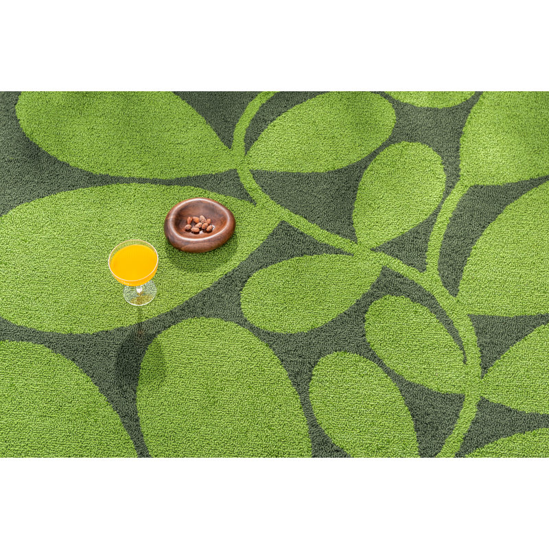 Sycamore Hand Tufted Floral Area Rug in Green, Rectangle 6'6" x 9'2"