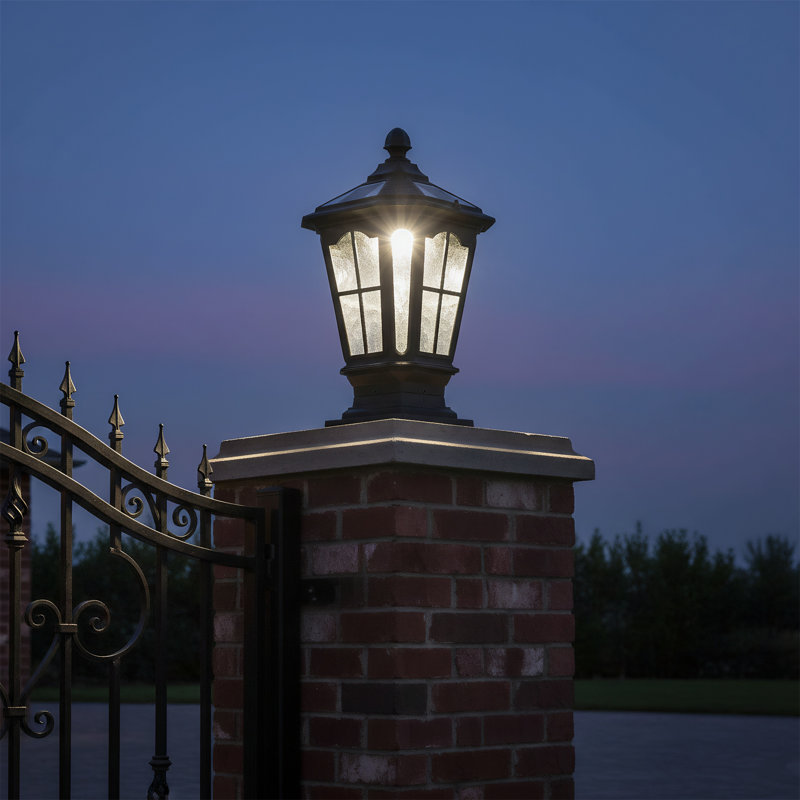 Black Aluminum Outdoor Pole Light