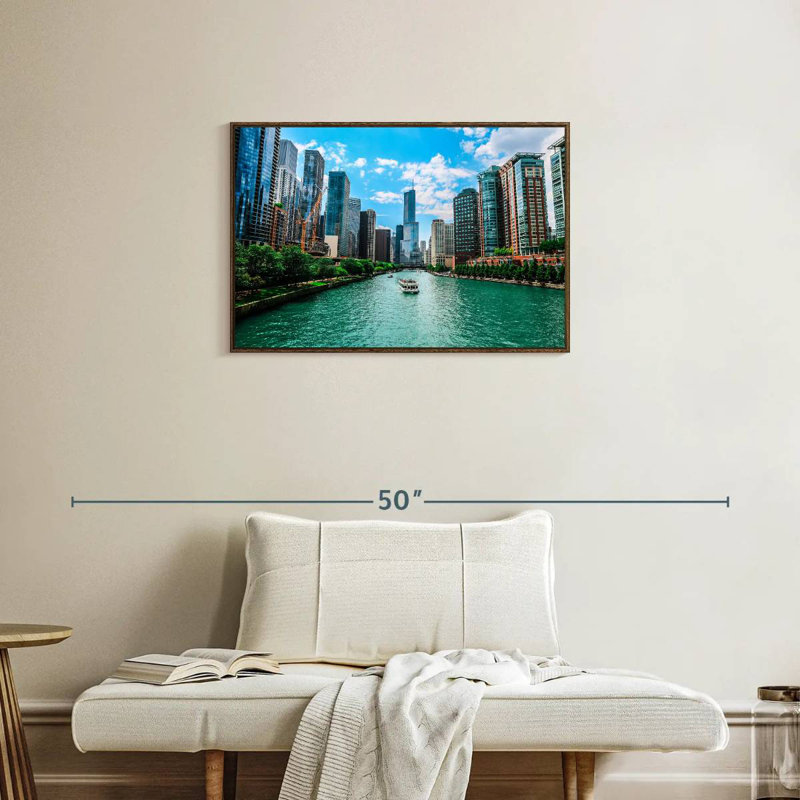 Chicago Urban River, 31 po x 21 po, Cadre flottant noyer