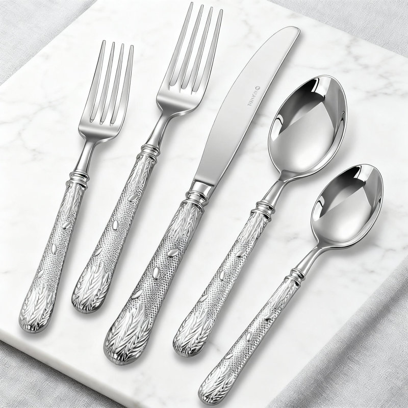 Ensemble de couverts 45 pièces pour 8 pièces Versailles, ensemble de couverts en acier inoxydable 18/10 avec poignées gravées royales, finition polie miroir robuste pour les repas formels