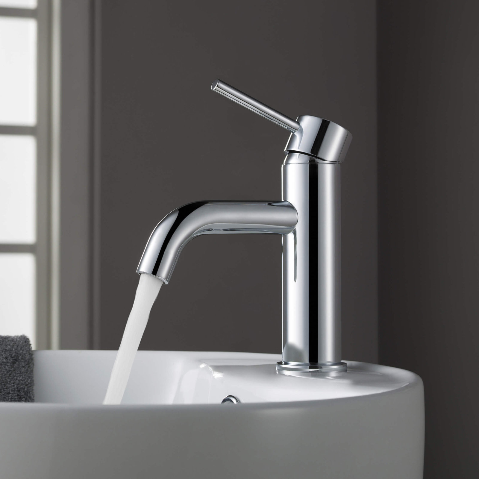 Single-Handle Bathroom Faucet with Pop-Up Drain, Chrome