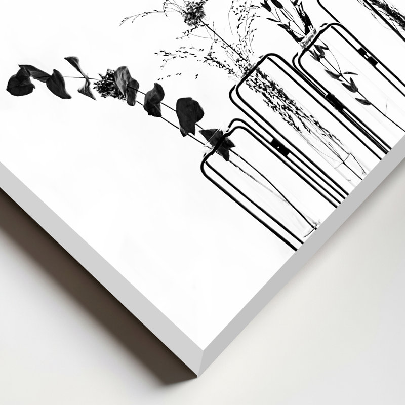 Fleurs noires sur fond blanc - reproduction de photo sur toile, H 20 po x l 30 po x P 1,5 po, Toile tendue, Sans cadre