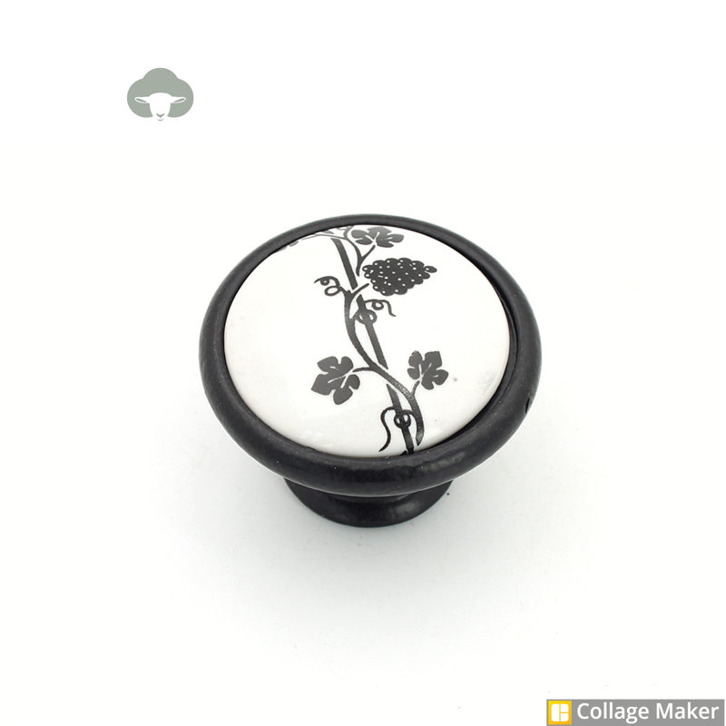 Sandefur 35mm Diameter Round Knob