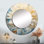 Rucci simple dahlia beige et bleu - grand miroir Dahlia, décor de miroir mural rond traditionnel unique, impression d'art en métal