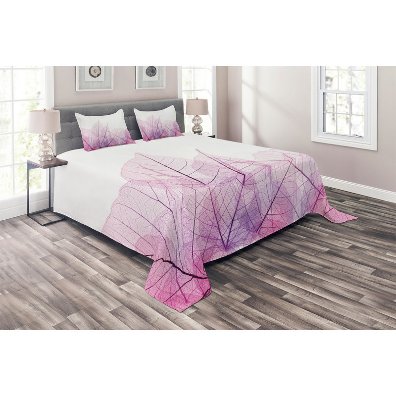 Vibrant Farmhouse / Country Floral Coverlet, King Bedspread + 2 Shams