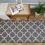 Tapis gris à motif géométrique Hinman-28746022
