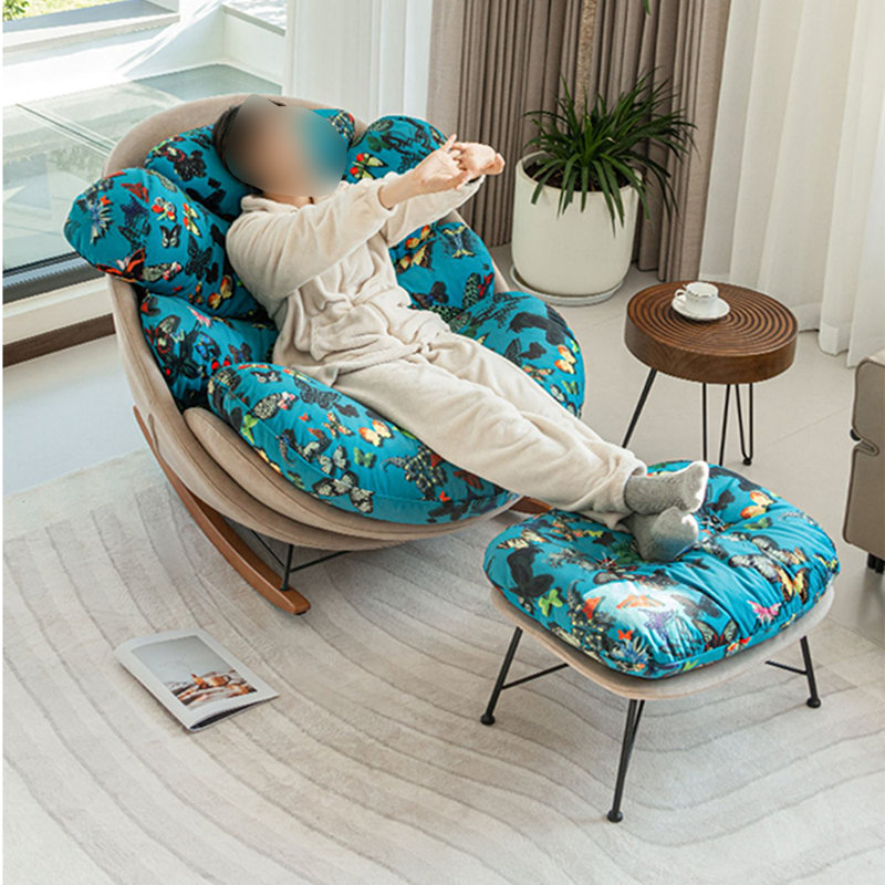 Chaise berçante confortable et élégante, Bleu