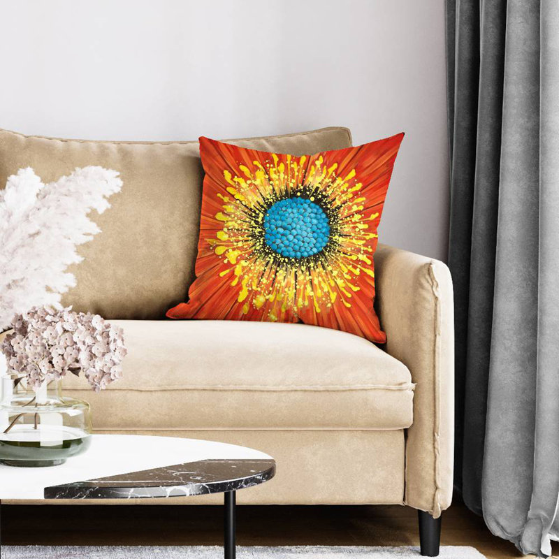Closeup on a red flower - 20"x20" Throw pillow cover - Poly twill - Print on demand