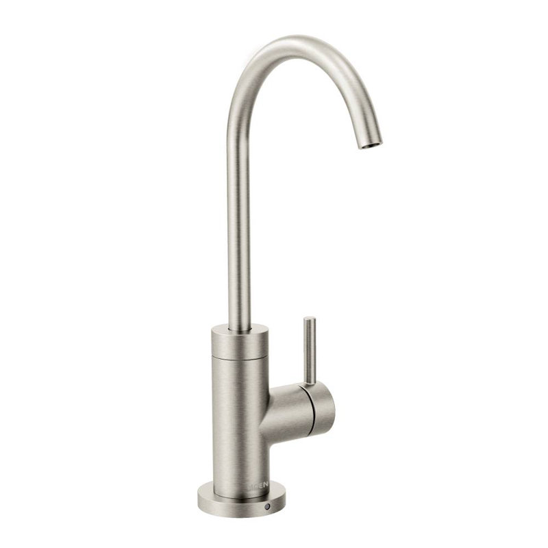 Robinet de cuisine à eau froide moderne SIP de Moen avec système de filtration optionnel