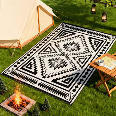 Tapis extérieur imperméable en paille réversible à double face idéal pour le jardin et le véhicule récréatif avec sac de transport de 215,7 po de long en polypropylène facile à entretenir