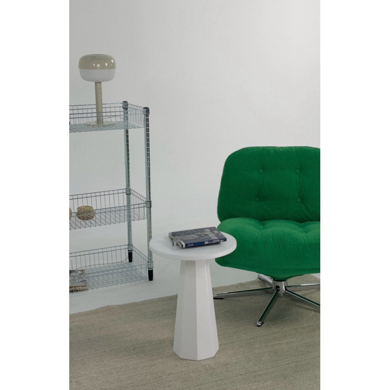 Table d'appoint moderne blanche de 13,8 po x 18,5 po x 13,8 po | 100% panneau de fibres à densité moyenne, épaisseur: 0,7 pouce | Conception élégante de couleur unie, parfaite pour le salon, la chambre à coucher ou le bureau | Solution de mobilier compacte et polyvalente