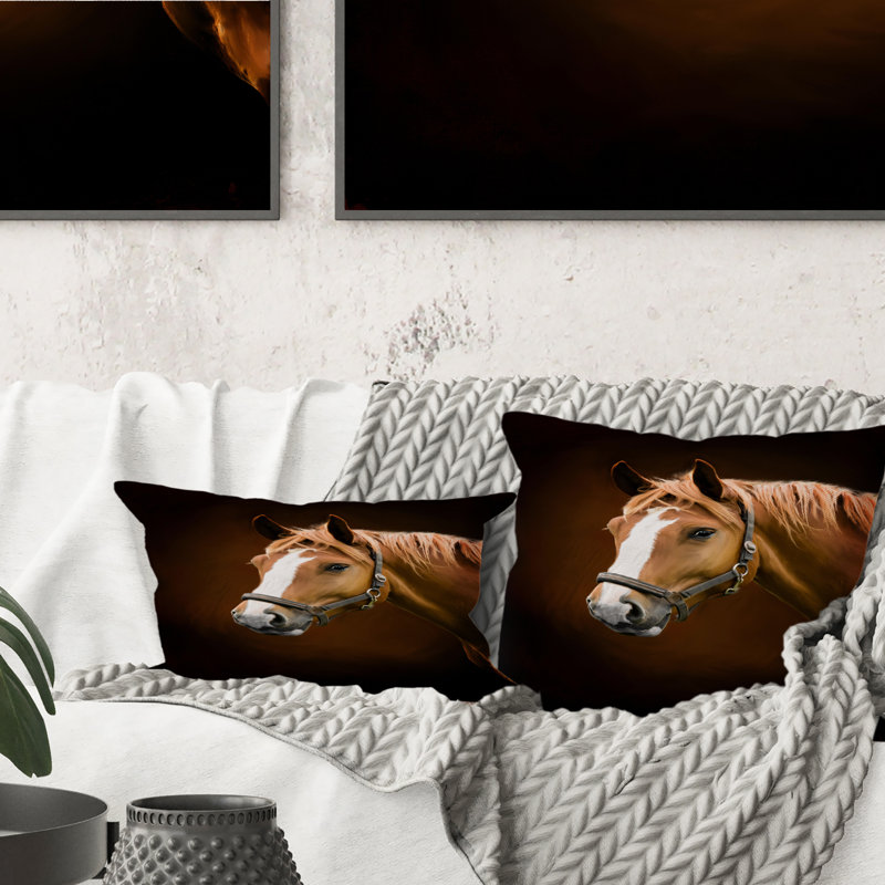 Portrait d'un cheval brun IV - coussin décoratif traditionnel imprimé