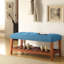 Banc Charla vintage américain de 101,6 cm (40 po) en tissu – Assise capitonnée bleue, pieds fuselés en bois massif, tablette inférieure ouverte, pouf de rangement multifonctionnel pouvant servir de repose-pieds dans l'entrée ou de repose-pieds dans la chambre.