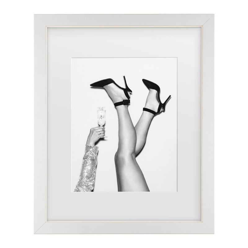 Art encadré blanc avec pieds en champagne de Picofy Studio III, H 22 po x l 18 po