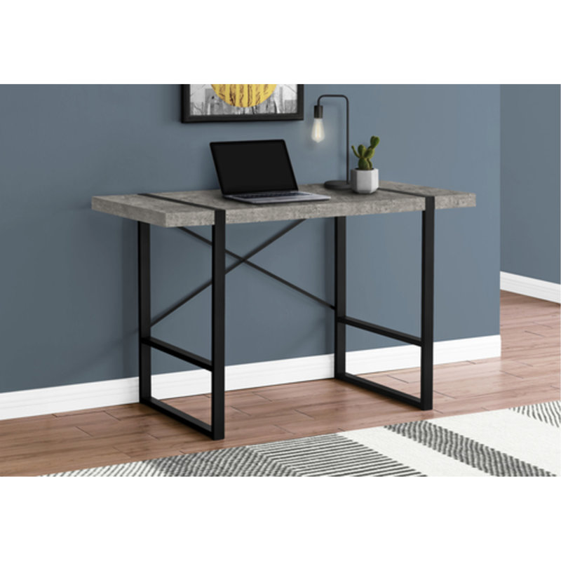 Bureau d'ordinateur d'inspiration industrielle
