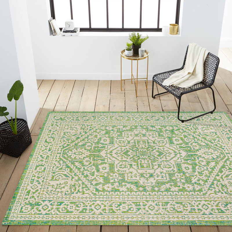 Aaleayah Medallion Textured Weave Cream/Green Indoor/Outdoor Rug, Rectangle 7'9" x 10'