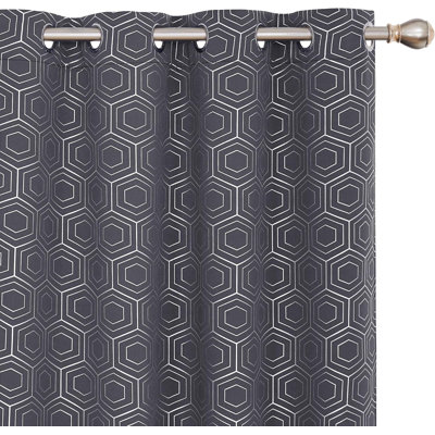Polyester Blackout Eyelets Curtain Pair