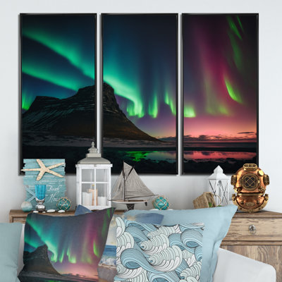 Aurora Borealis Beautiful Dancing Waves of Light I - Landscape Mountains Canvas Wall Art Set