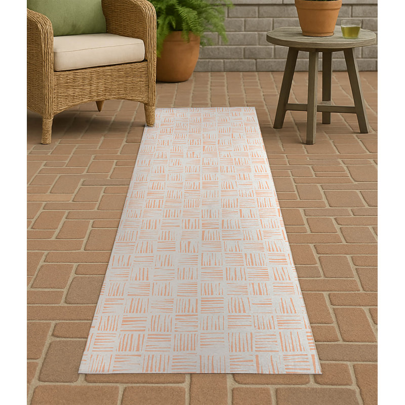 Lash Locked Non-Slip Outdoor Rug, Runner 2'6" x 8'