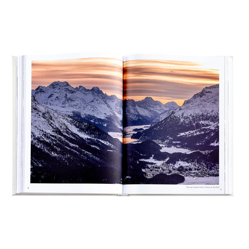 Graphic Image The Ultimate Ski Book, Coffee Table Book, Leather, Ivory