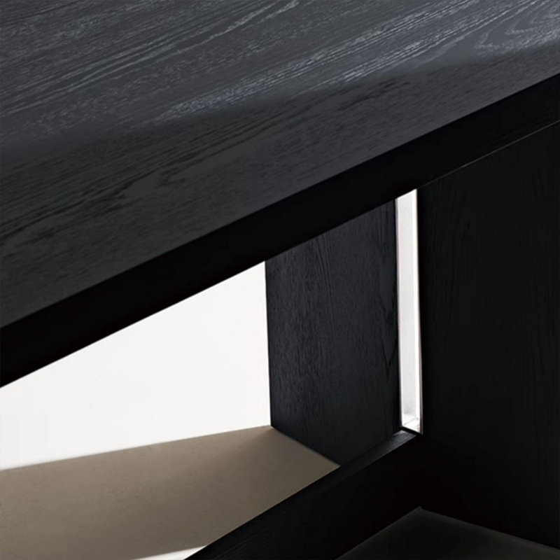Practical elegant dining table