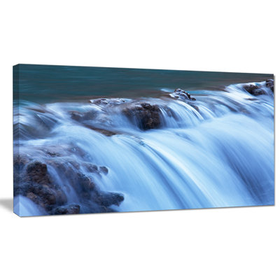 Fantastic Blue Water Cascade - reproduction de photo sur toile