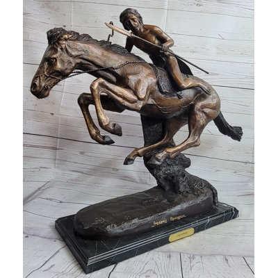 Figurines et sculptures Denson