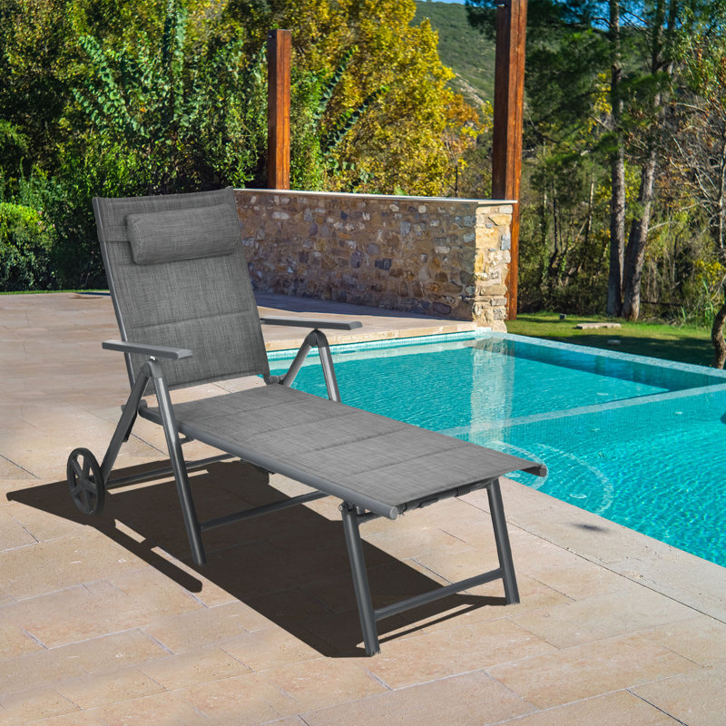 Tornillo Outdoor Metal Chaise Lounge Set, Gray
