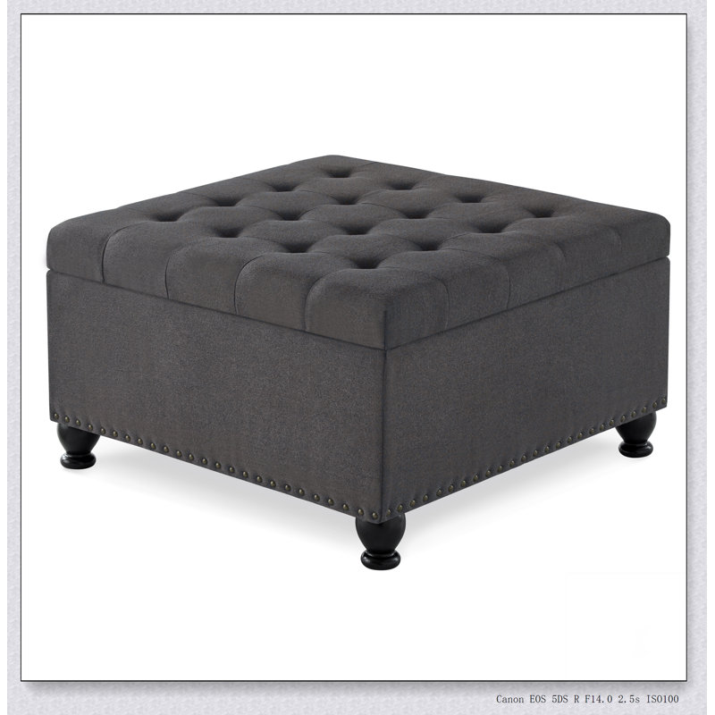 Grand repose-pieds de rangement carré avec pieds en bois, table basse capitonnée à boutons, Gris foncé