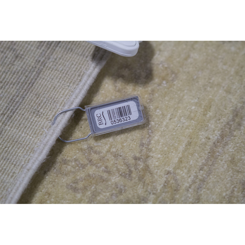 Ziegler Hand-Knotted High-Quality Ivory Area Rug