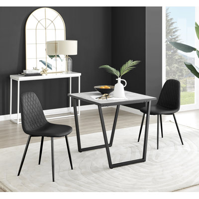 Table de salle à manger et chaises en mélamine effet marbre Carzon - Chaises de salle à manger en similicuir de luxe