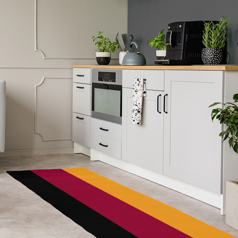 Tapis noir rayé/rouge/jaune, Tapis de couloir 2 pi 6 po x 8 pi