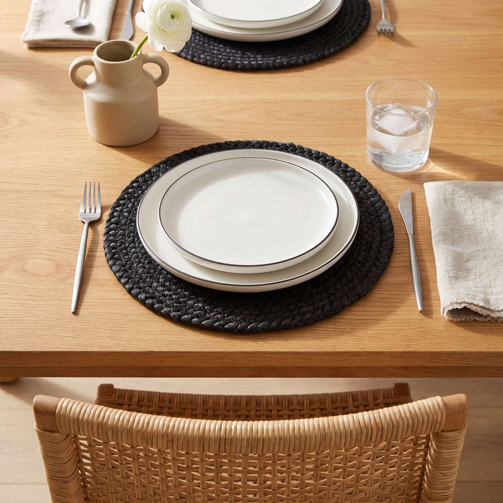 Natural Fiber Reversible Jute Placemat, Black