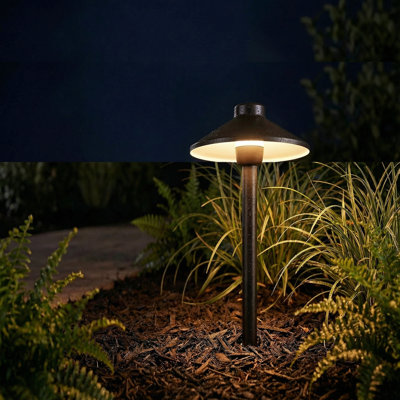 Low Voltage Metal Pathway Light