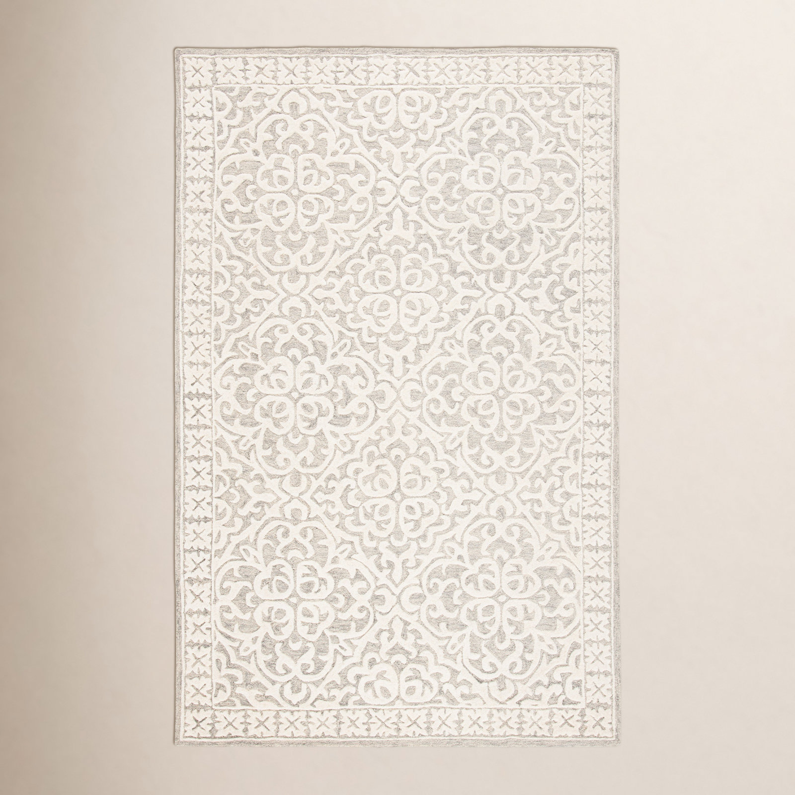 Aude White Damask Hand-Tufted Wool Rug, Rectangle 4' x 6'