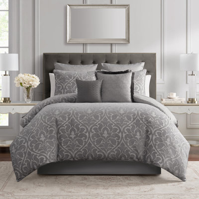 SIGNATURE Pentland 8pc Comforter Set