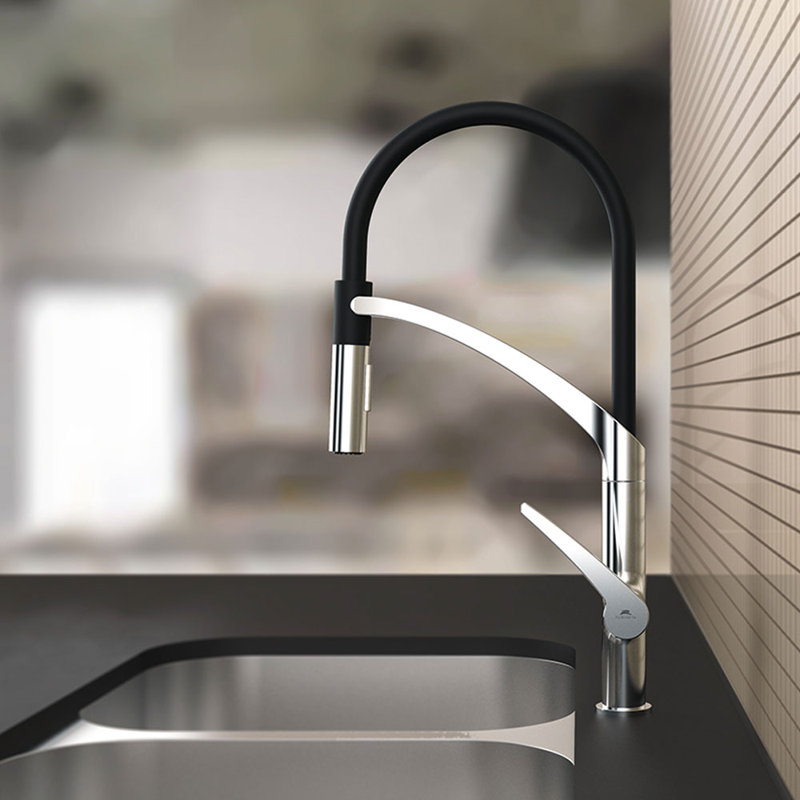 Belfry Kitchen Metcalf Pull Out Kitchen Faucet