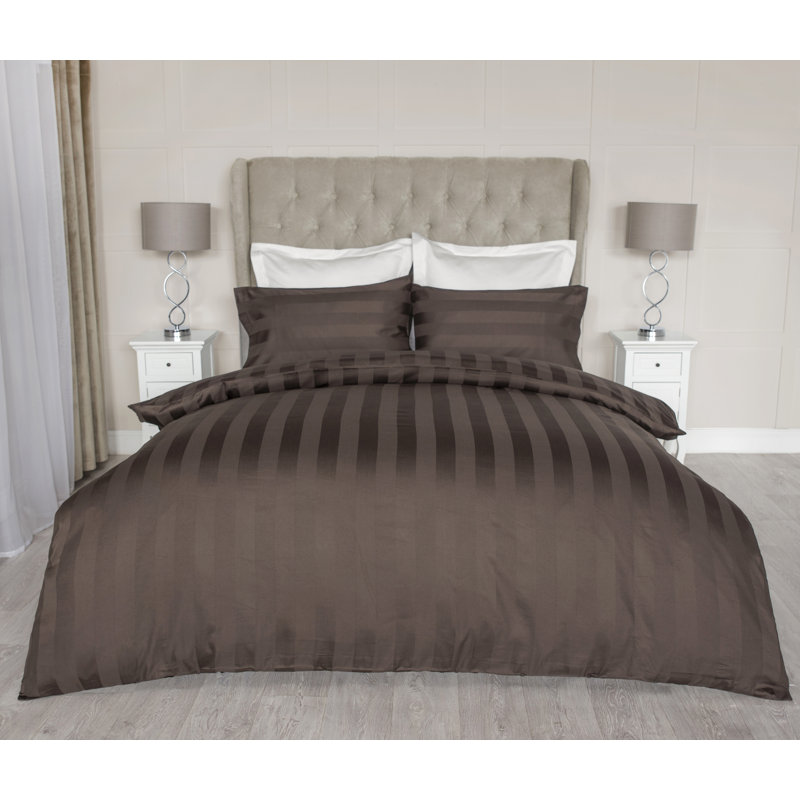 Metropolitan Cotton Striped Duvet Cover Set with Pillowcases Included, King Duvet Cover + 2 Standard Pillowcases, Chocolate
