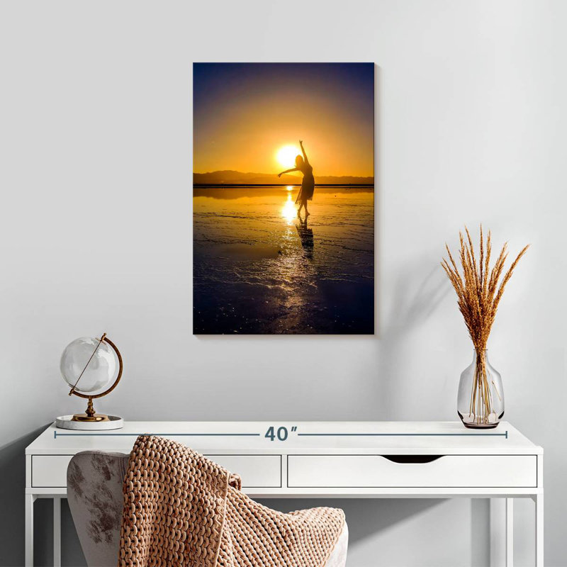 Silhouette de ballerine au lever du soleil, H 24 po x l 16 po
