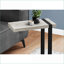 Table basse peu encombrante en forme de C - Stratifié aspect bois gris & amp; Métal noir pour le salon / la chambre à coucher