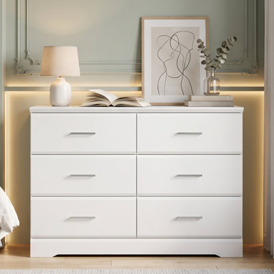 Commode moderne à six tiroirs à bords biseautés